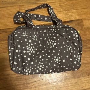 Brand New never used Thirty one makeup bag